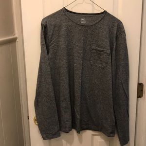 Gap Men’s long sleeved tee Size medium